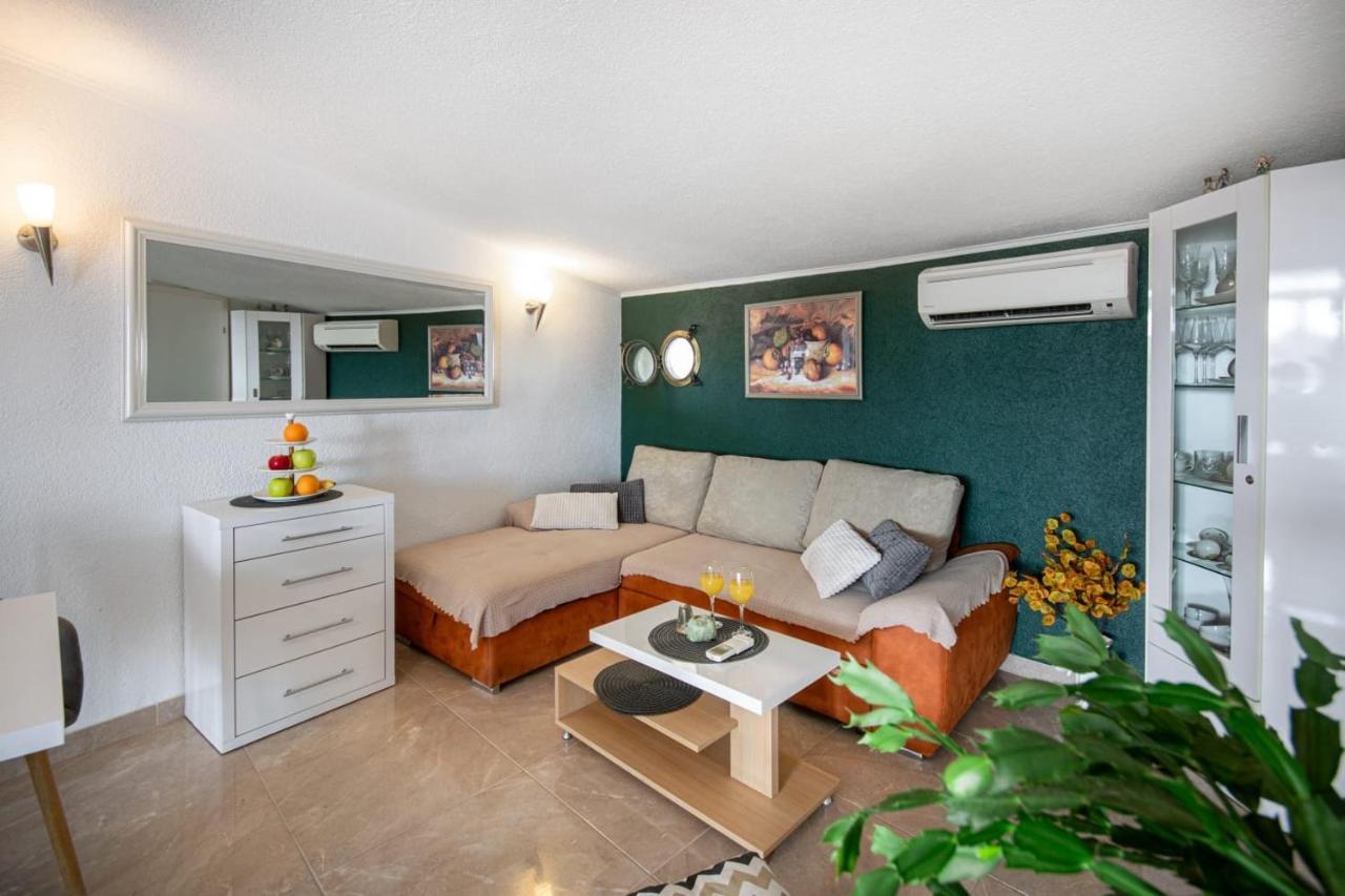 Hébergement de vacances Holiday Nevera *